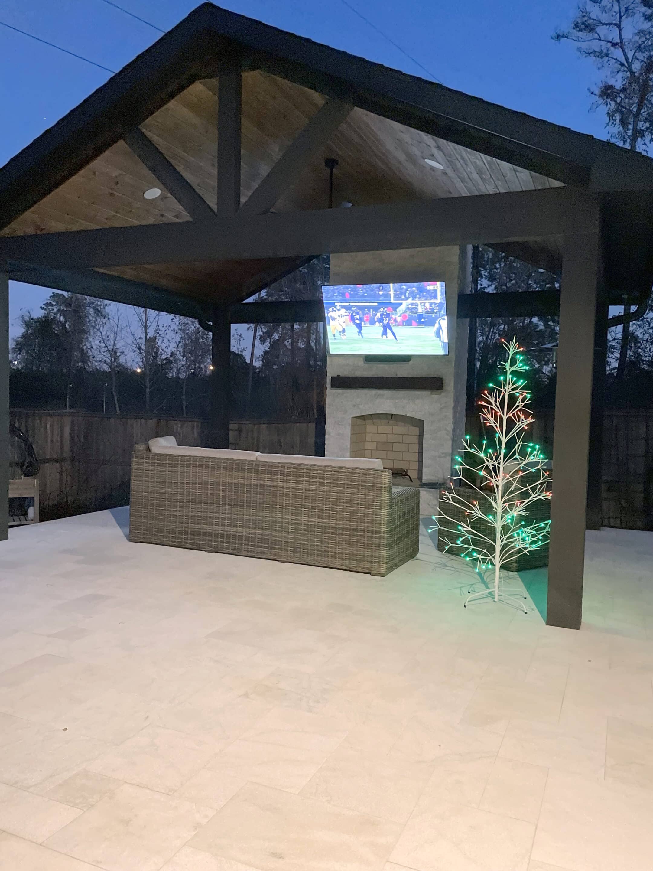 Outdoor Kitchens